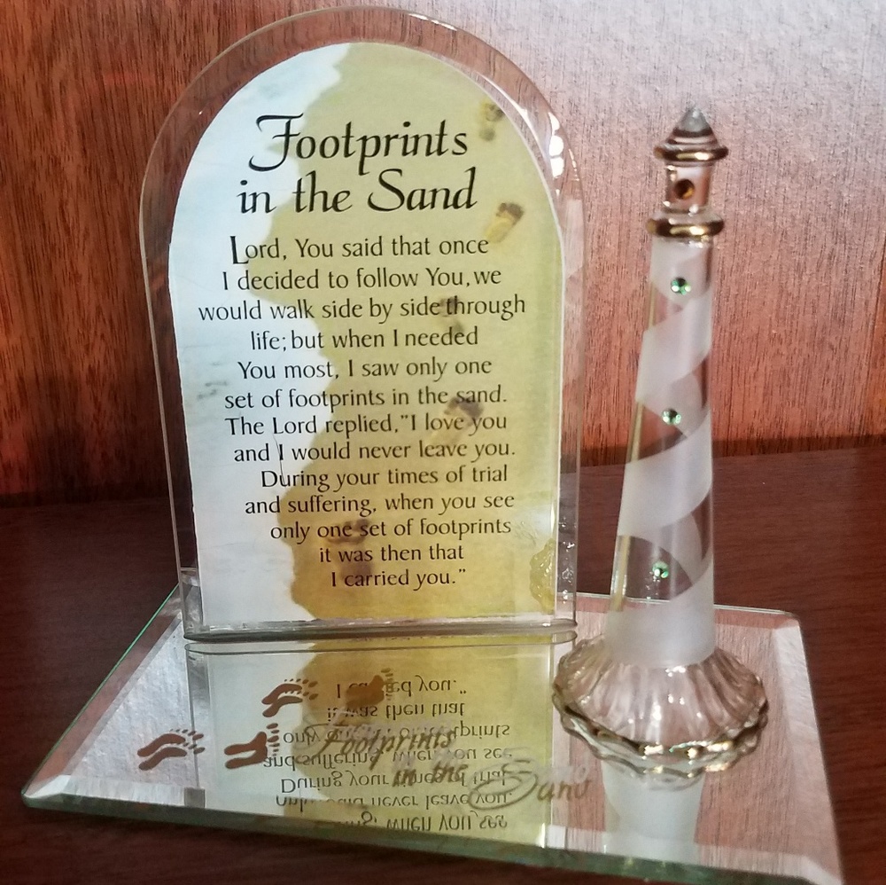 Glass Baron Footprints in the Sand figurine